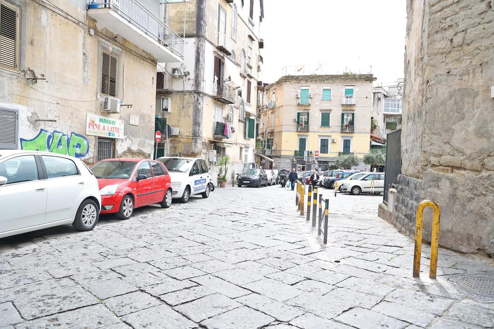 L'Aurora House Apartment Naples Exterior photo